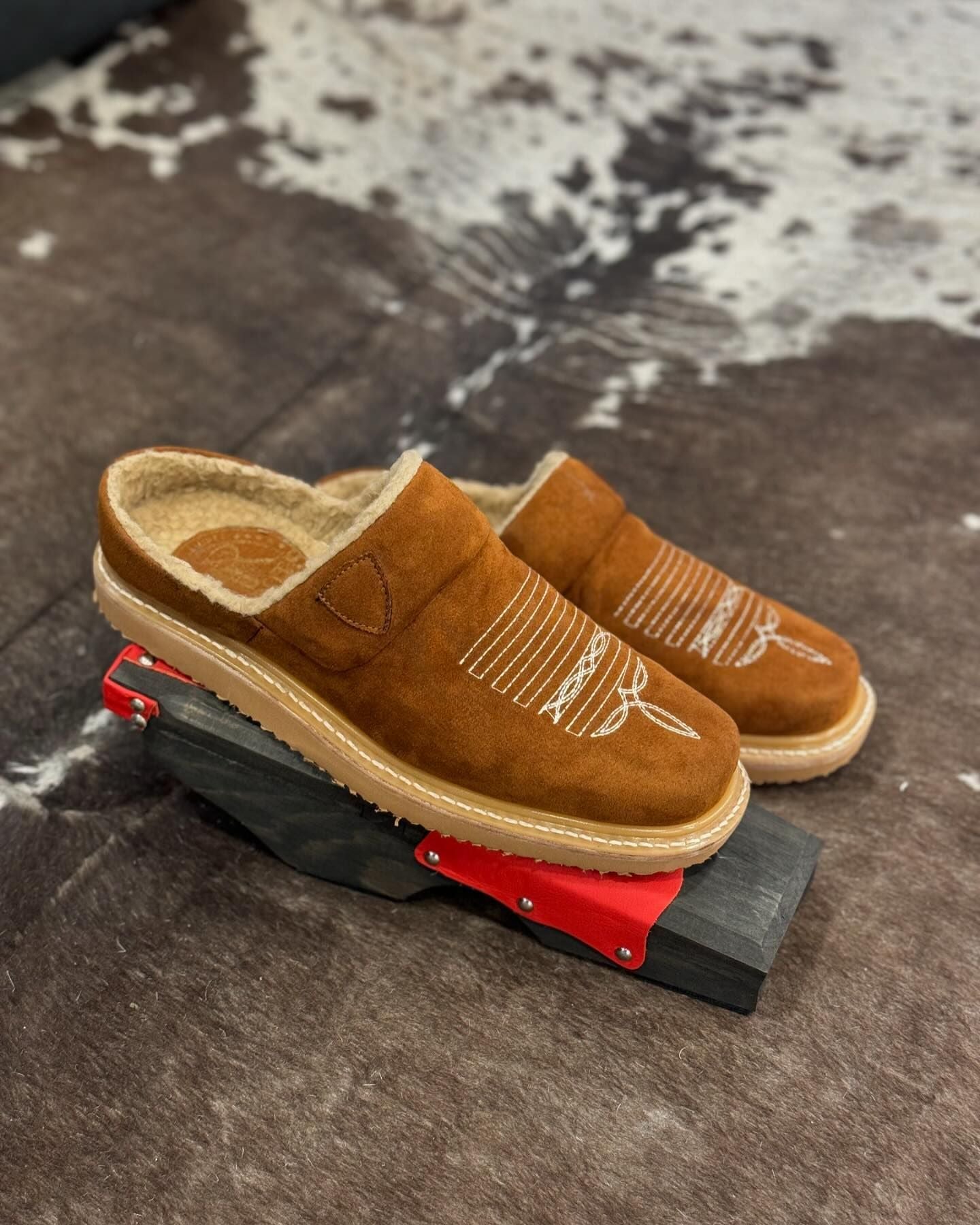 Men's Suede Printed Slip-On Slippers
