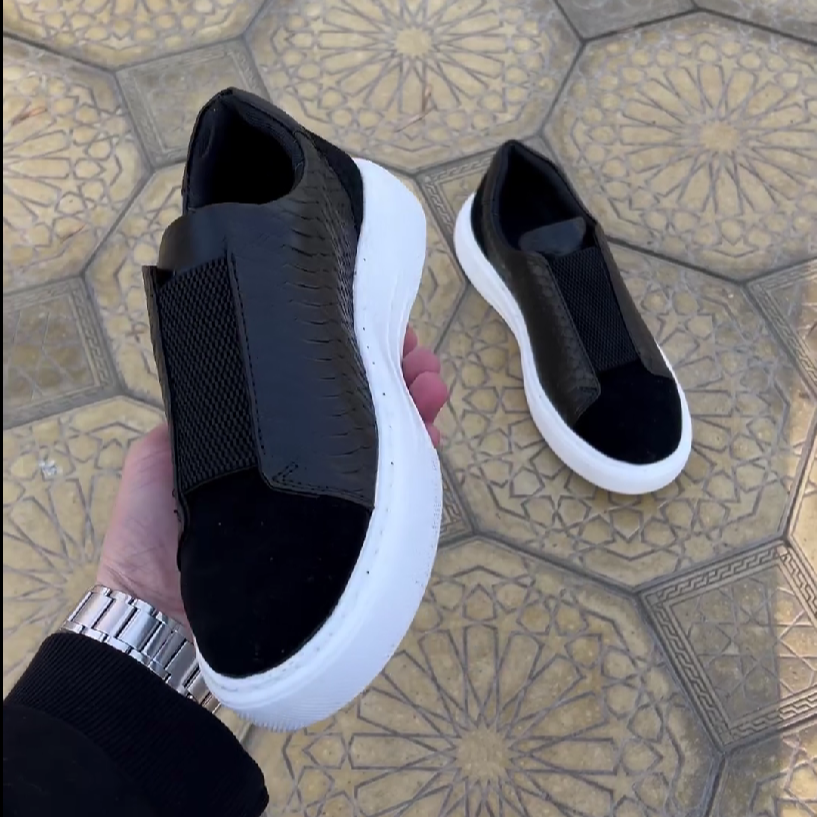 Laceless Suede Toe Snake Print Casual Sneakers