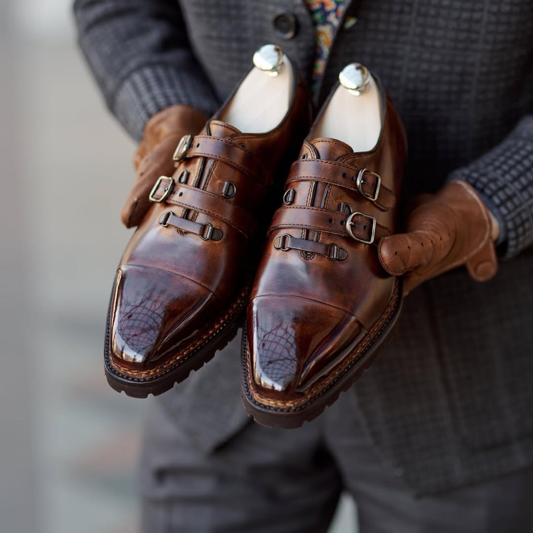 Art Monk Double Button Shoes