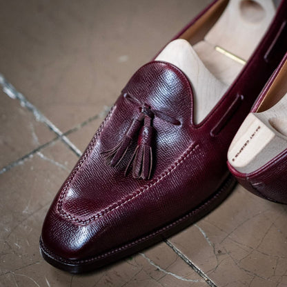 TASSEL LOAFER WITH SQUARED TIP AND APRON